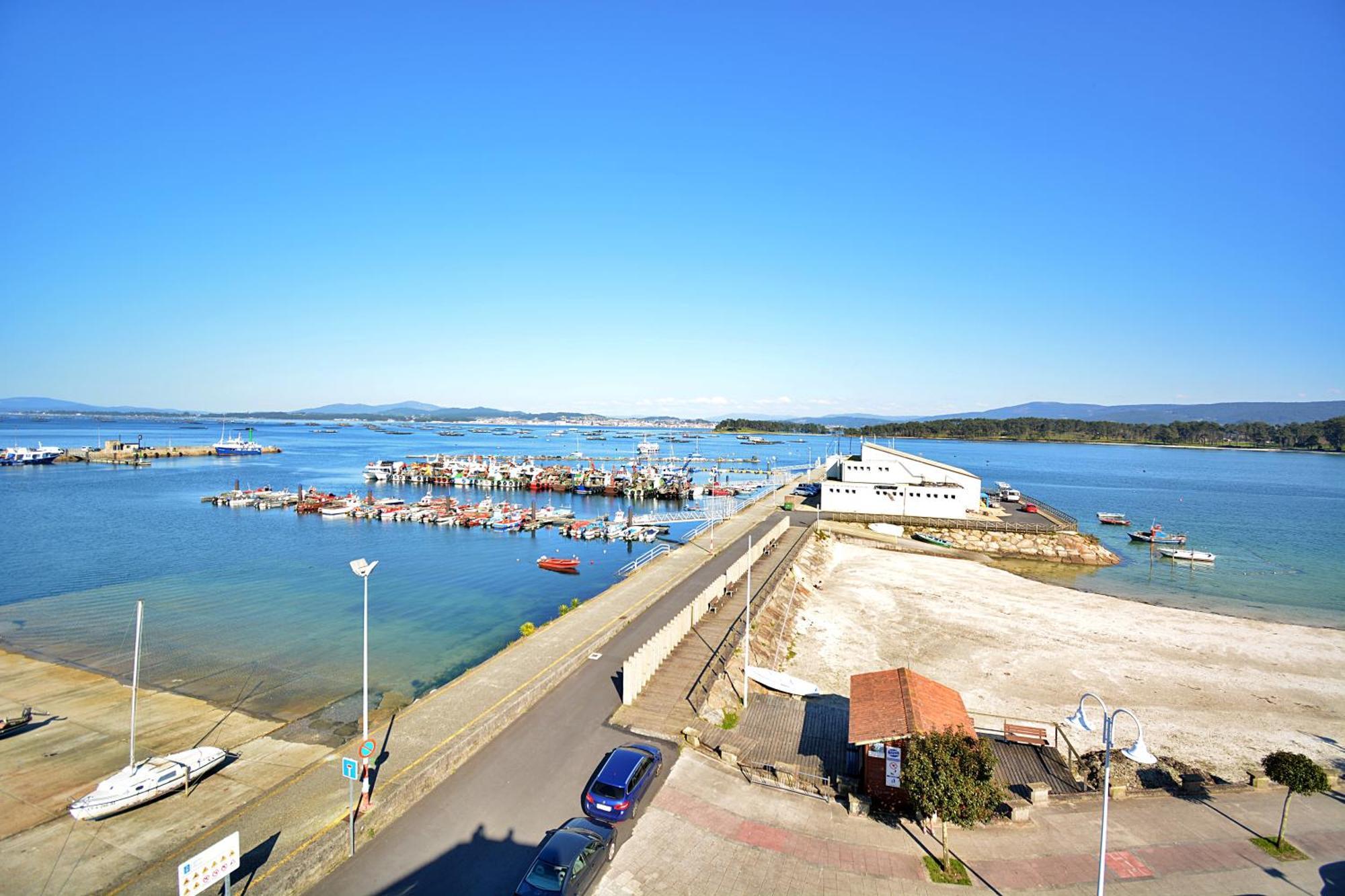 Apartamento Con Terraza Frente Al Mar En オ・グローベ エクステリア 写真